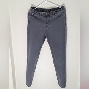 Serra Women's Skinny Jeans - Gray